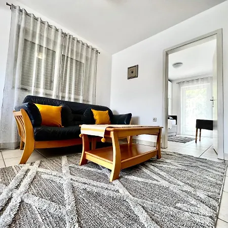 Lokunja Apartment *