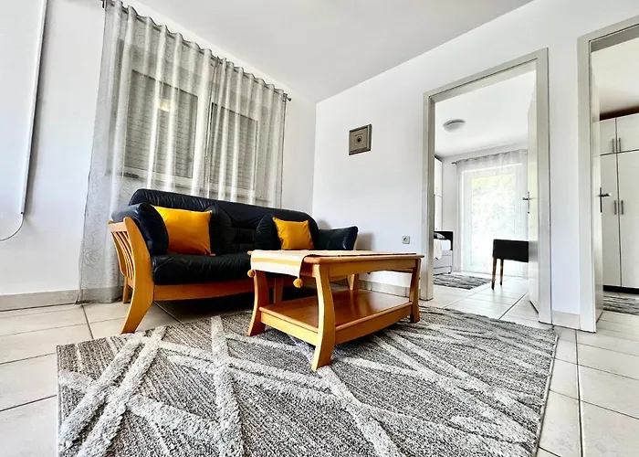 Lokunja Apartman *