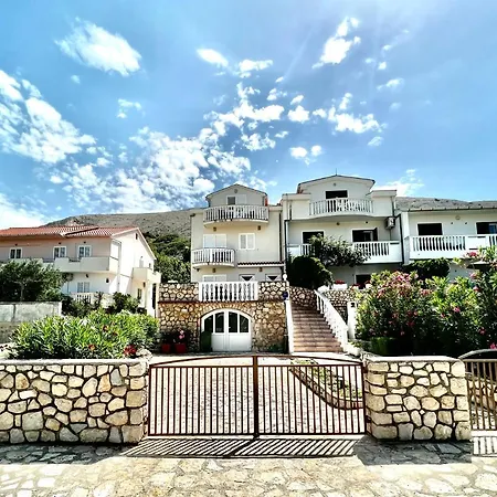 Lokunja Apartmán Pag Town