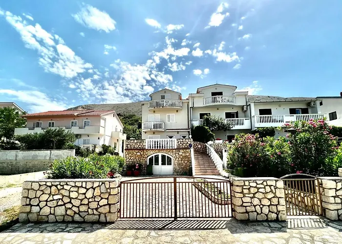 Lokunja Apartmán Pag Town